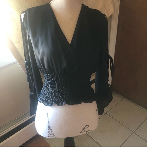 HALLOWEEN RAGE CLOTHING Women's Sexy Black Cold Shoulder LS Blouse Shirt Sz M - Picture 2 of 10